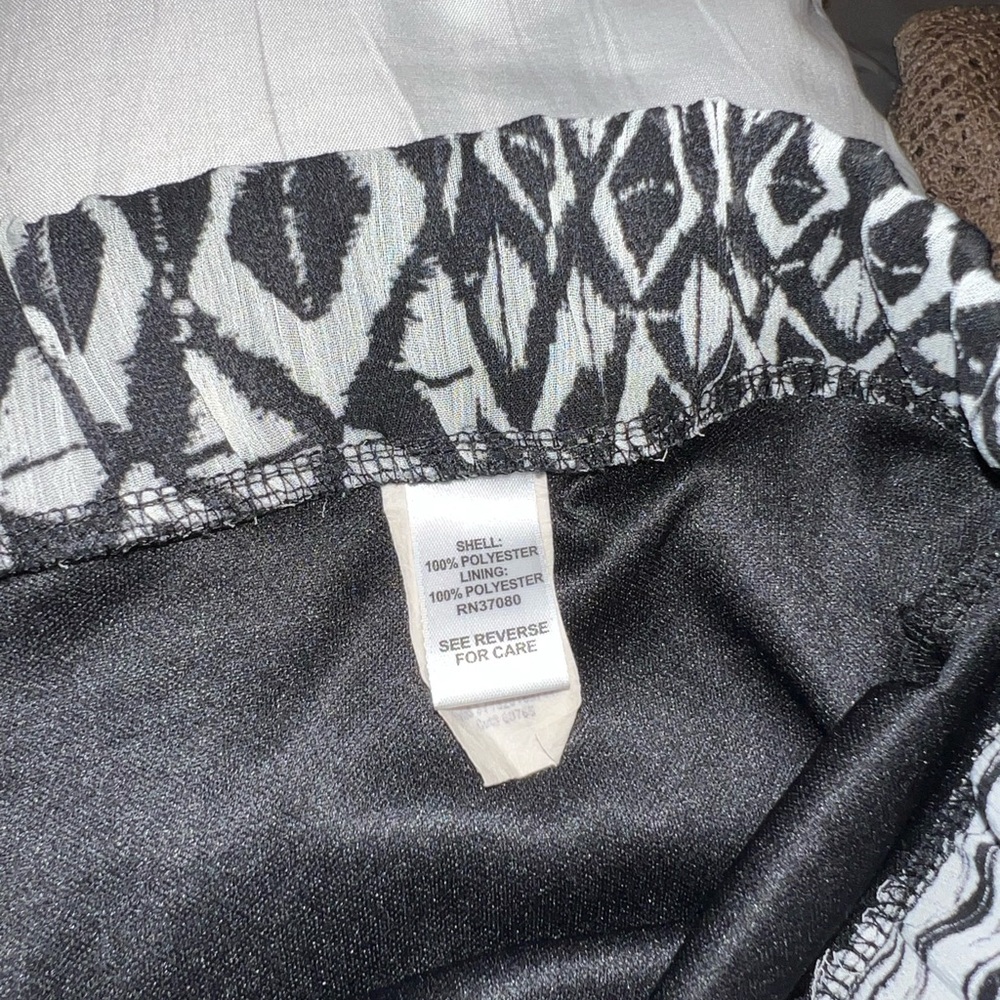 Cato Black and White Asymmetrical Trumpet Midi Skirt. Size Large. EUC - Picture 4 of 4